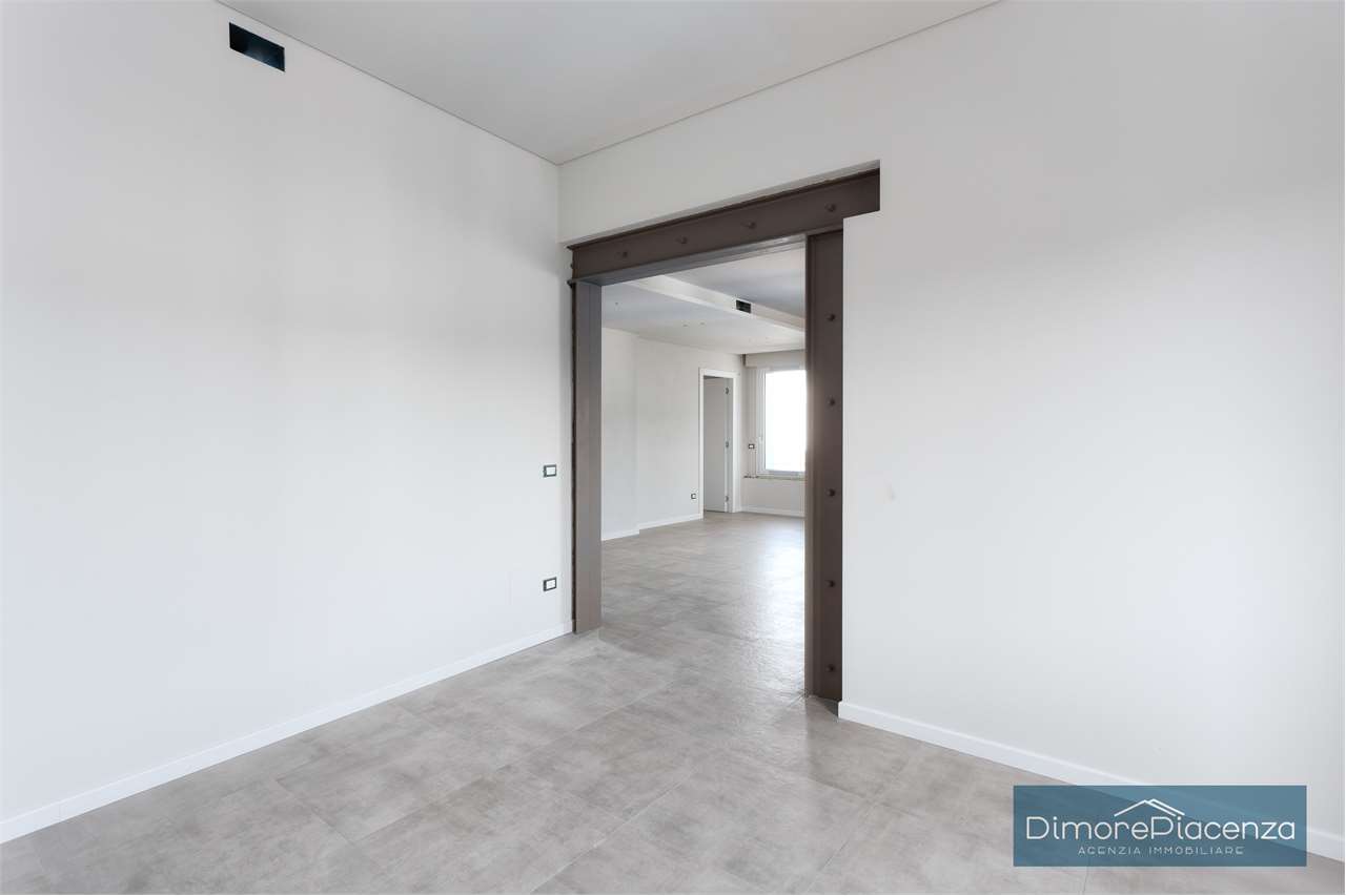 imm_6124-20231122174024-1280