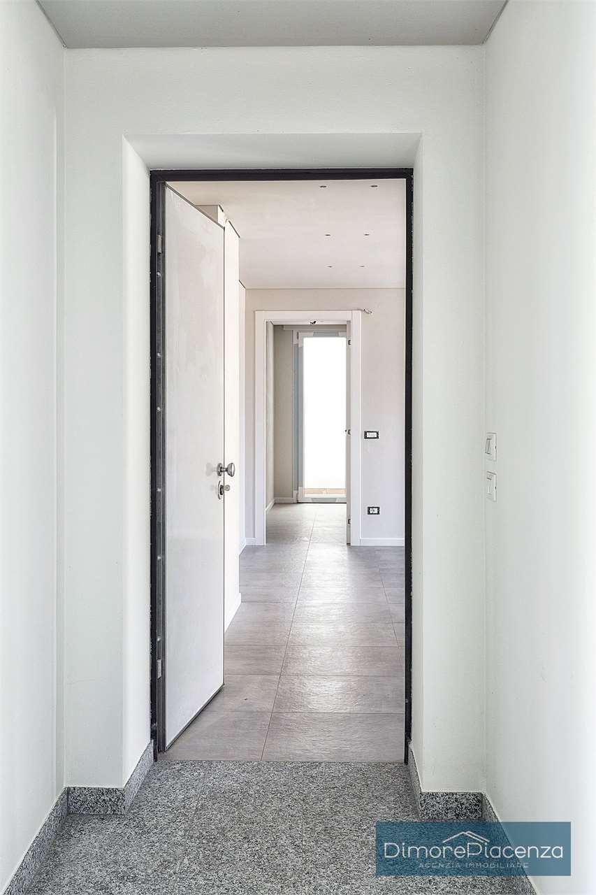 imm_6130-20231122174052-1280