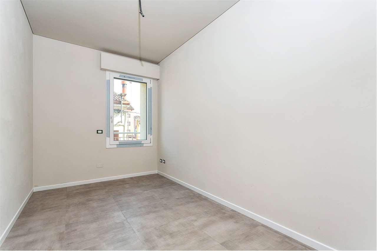 imm_6132-20231122174056-1280