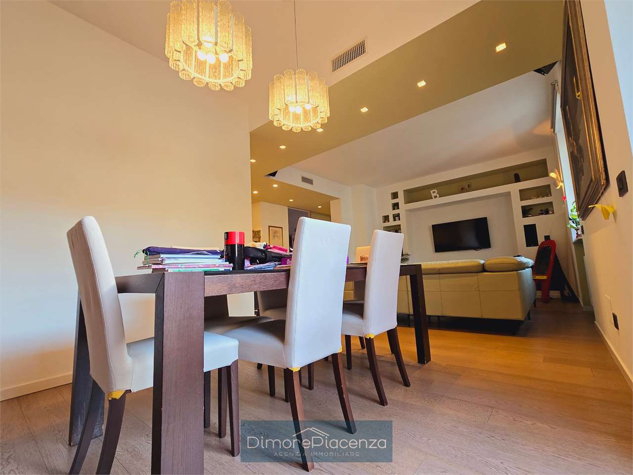 imm_7998-20240921124712-1280