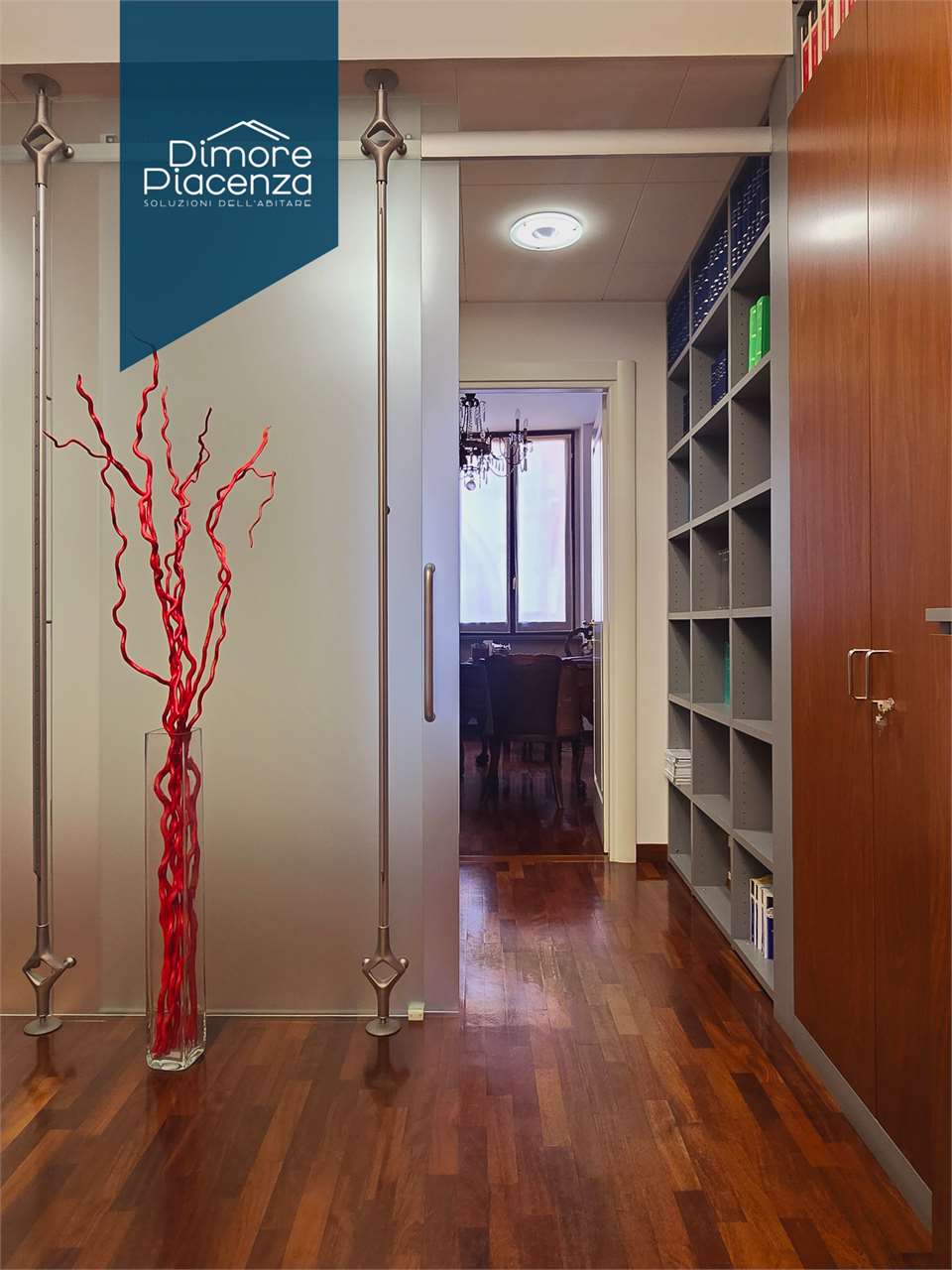 imm_10298-20250527162239-1280