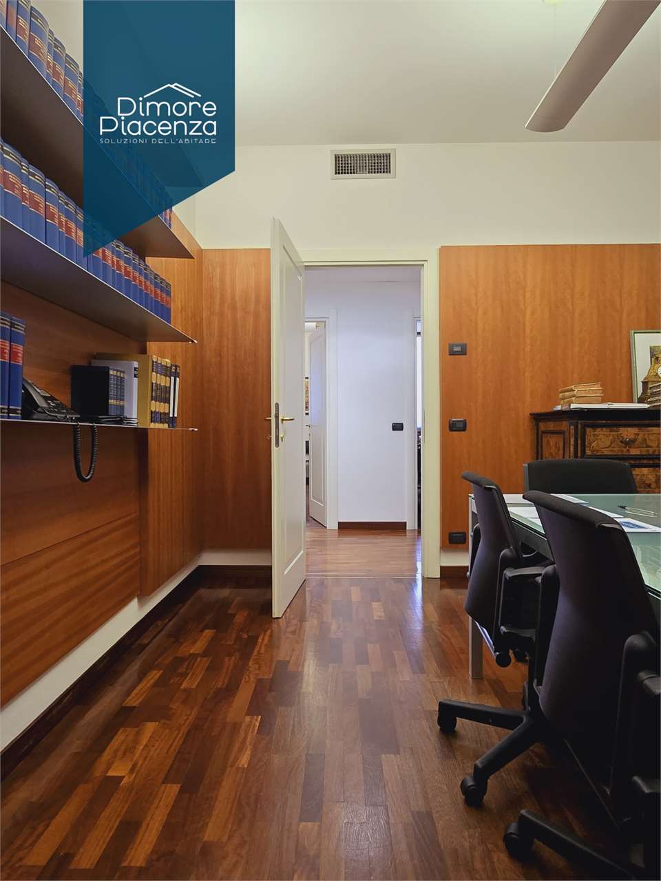 imm_10303-20250527162229-1280