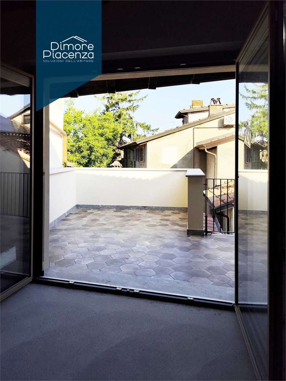 imm_11876-20251010124124-1280