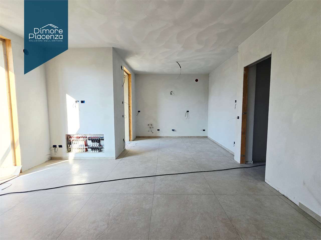 imm_12005-20251110212452-1280-