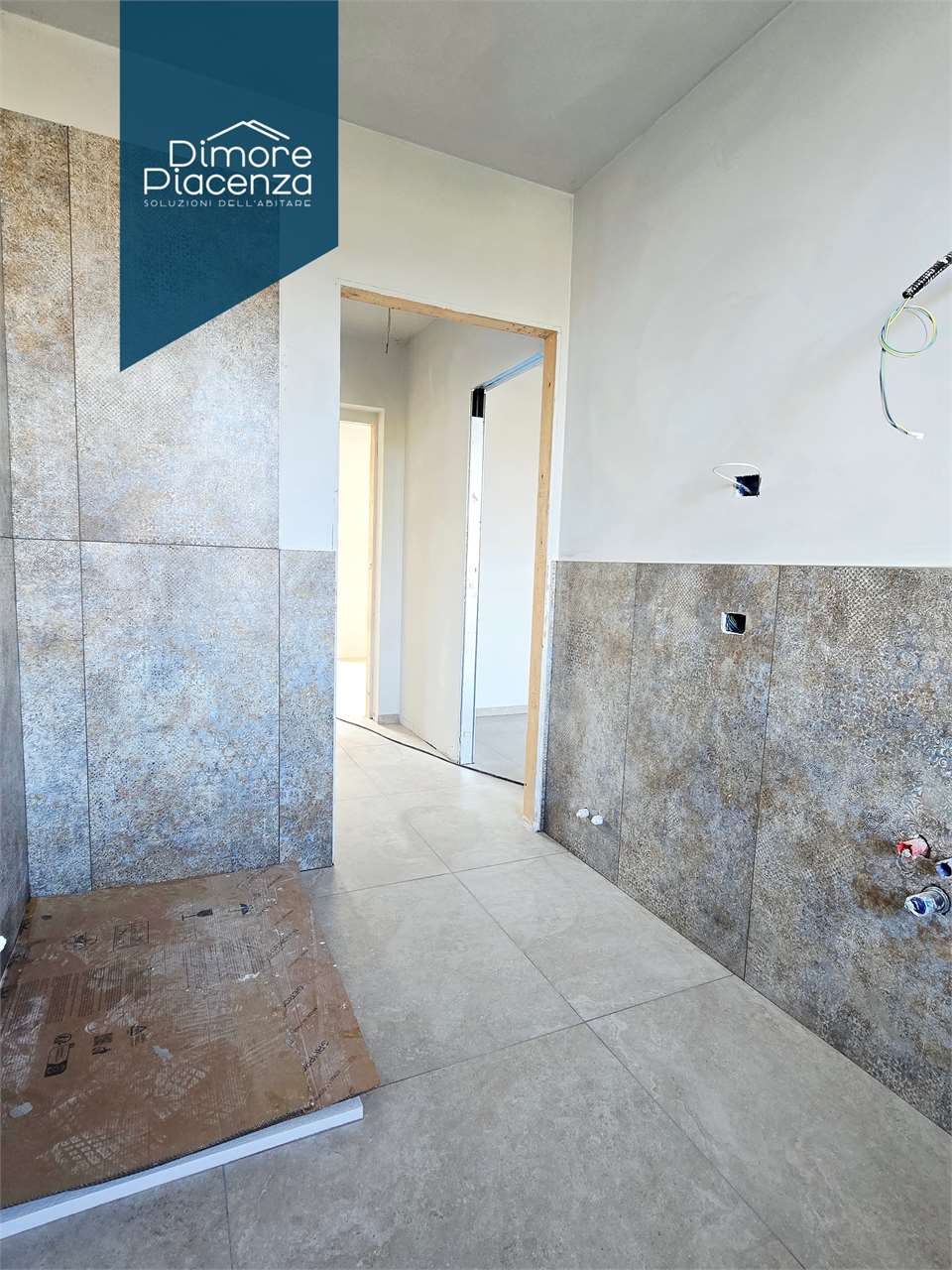 imm_12007-20251110212446-1280