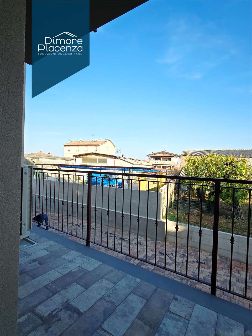 imm_12010-20251110212441-1280