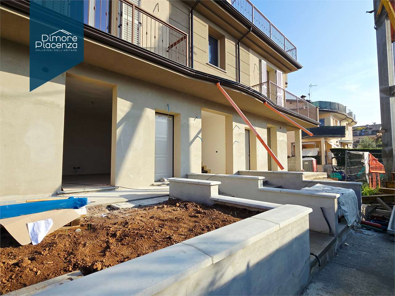 imm_12014-20251110212455-1280-