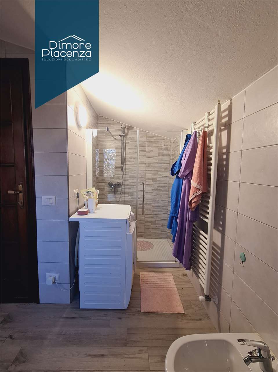 imm_12053-20251125172824-1280