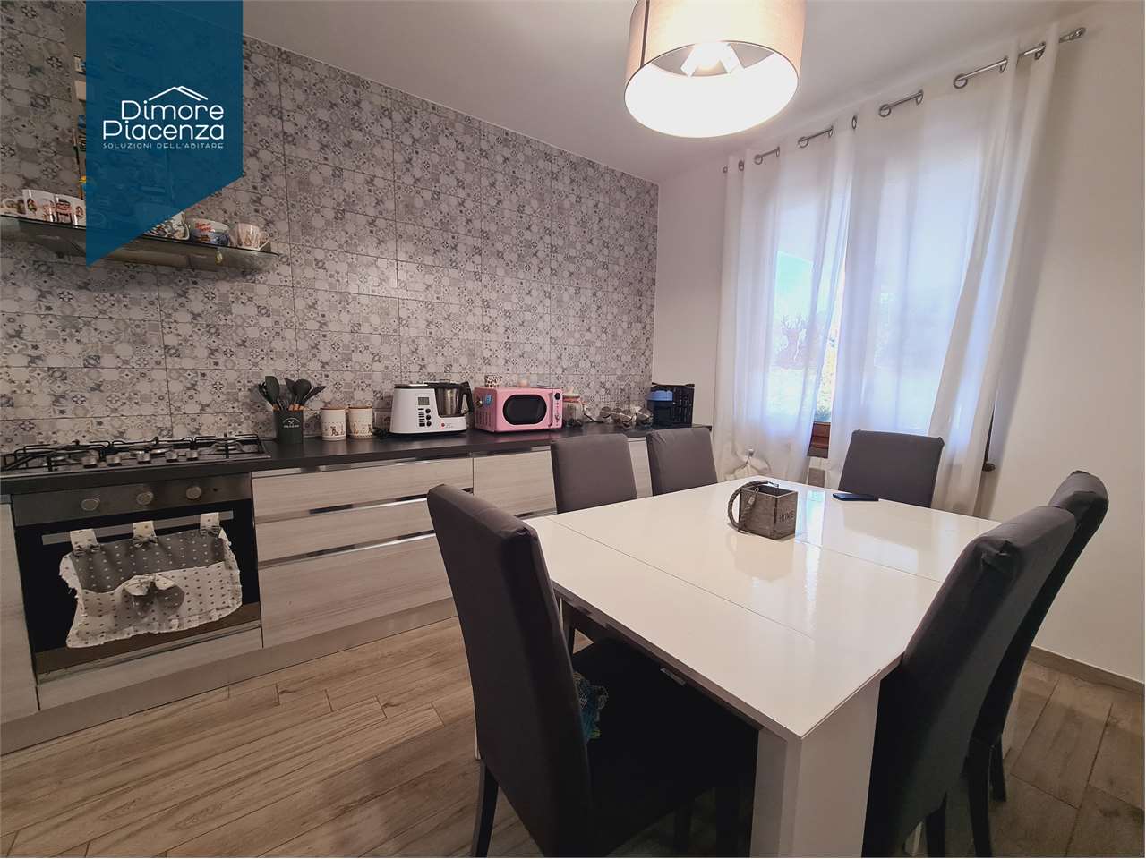 imm_12078-20251125172834-1280-