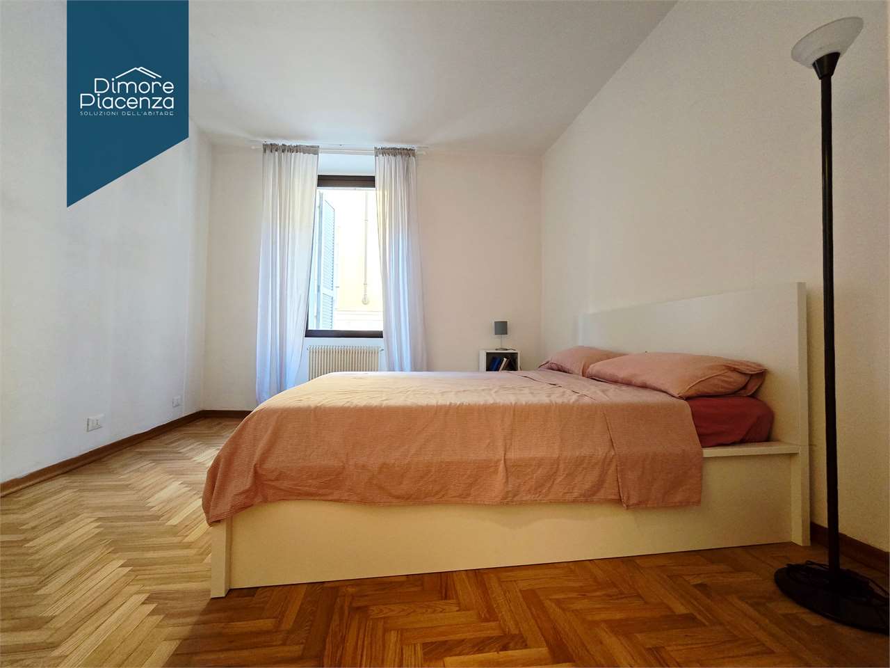 imm_12123-20251128172551-1280-